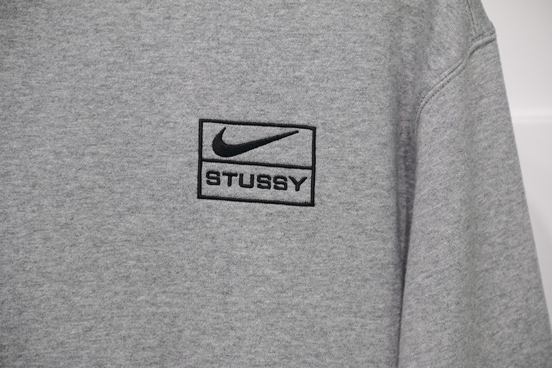nike x stussy crew sweat